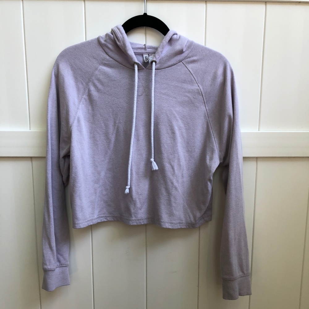 H&M Divided Cropped Purple Hoodie in Women